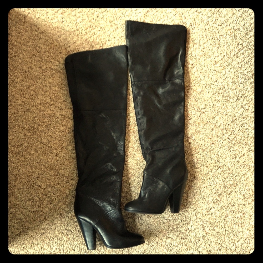 ALDO sz38 black over the knee boots 4in